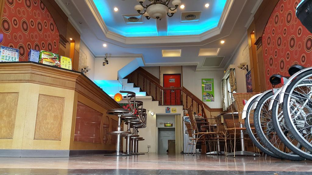 Bicycle Inn Кэньдин Экстерьер фото